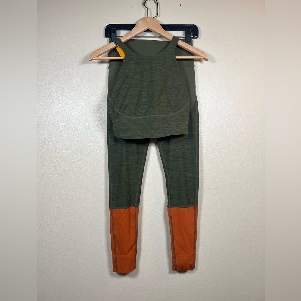 Sorel x Prana Athletic Sports Bra and Matching Leggings Size Small